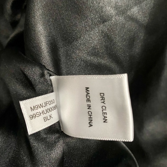 ‼️SOLD OFFLINE ‼️Andrew Marc Black Faux Fur Vest - Picture 11 of 11